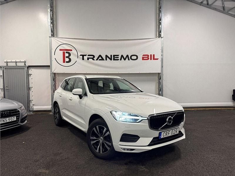 Vit Begagnad 2020 Volvo XC60 Momentum SUV | 329 900 kr (Bra pris) - Bild 1/4