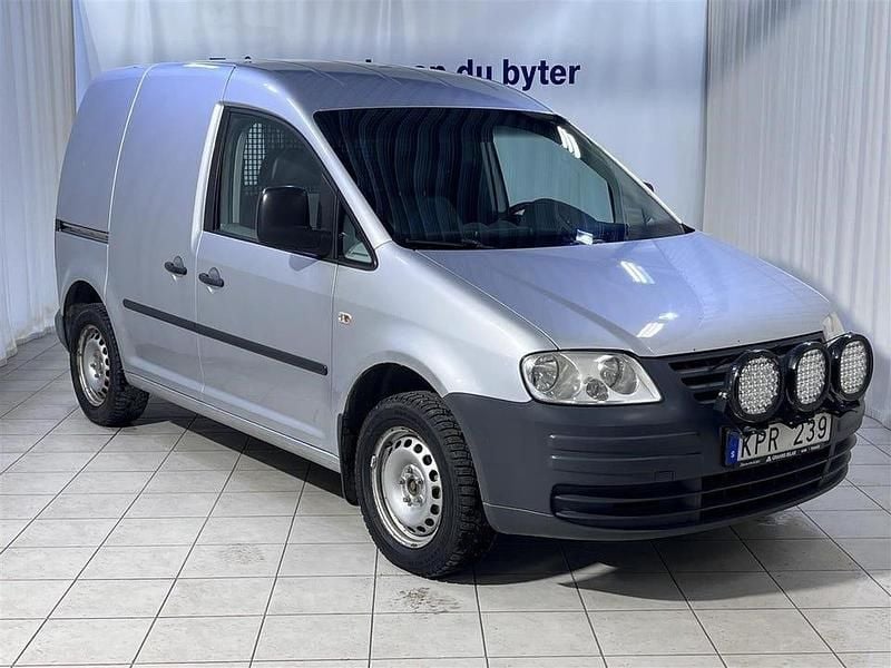 Silver Begagnad 2010 VW Caddy Minibuss | 49 900 kr (Lite dyr) - Bild 1/4