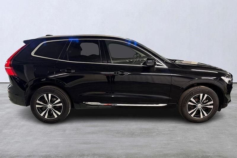 Begagnad Volvo XC60 Core 355 HK (261 kW) 2023 Svart SUV