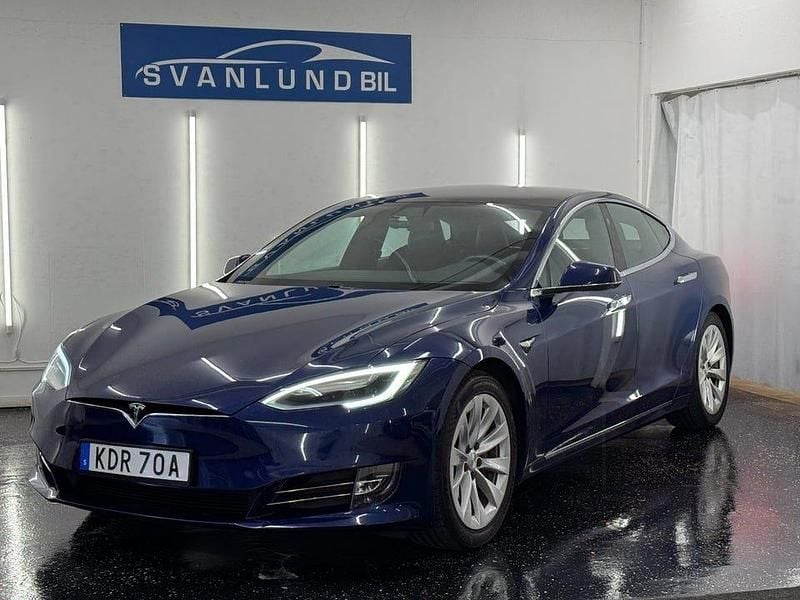 Begagnad Tesla Model S 244 kW (333 HK) 2017 Blå Halvkombi