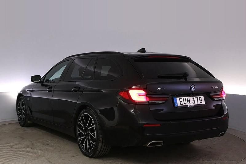 Begagnad BMW 530e 215 HK (158 kW) 2022 Svart Kombi