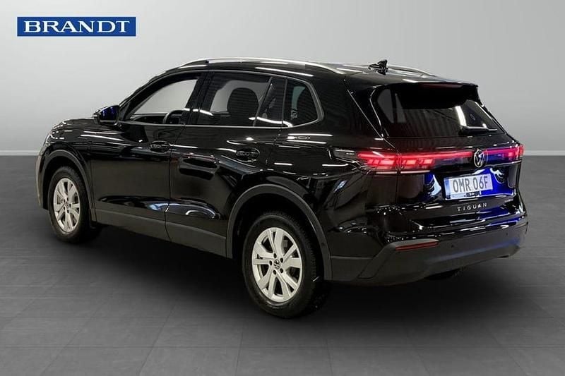 Begagnad VW Tiguan 207 HK (152 kW) 2025 Svart SUV