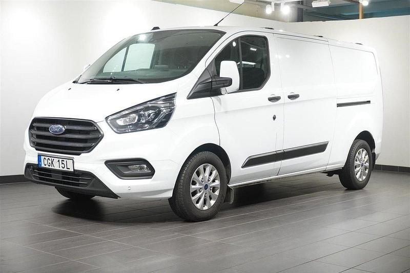 Vit (agate black) Begagnad 2022 Ford Transit Custom Trend Van | 231 125 kr (Marknadspris) - Bild 1/2