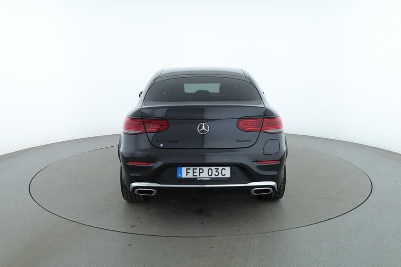 Begagnad Mercedes GLC300e AMG line 324 HK (238 kW) 2020 Grå Sportkupé