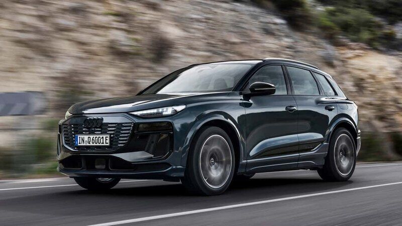 Ny 2024 Audi Q6 e-tron SUV | 899 000 kr (Dyr) - Bild 1/4