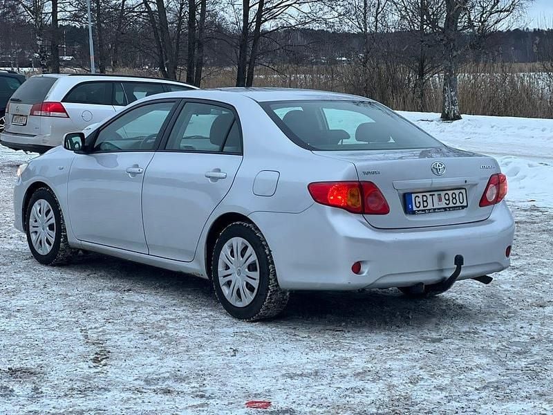 Begagnad Toyota Corolla 129 HK (94 kW) 2007