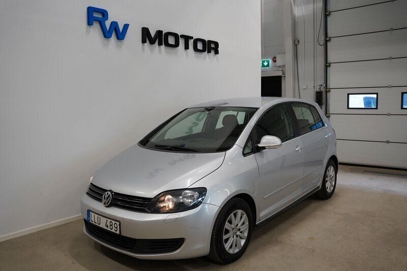 Silver Begagnad 2010 VW Golf Plus Cross Minibuss | 98 900 kr (Marknadspris) - Bild 1/4