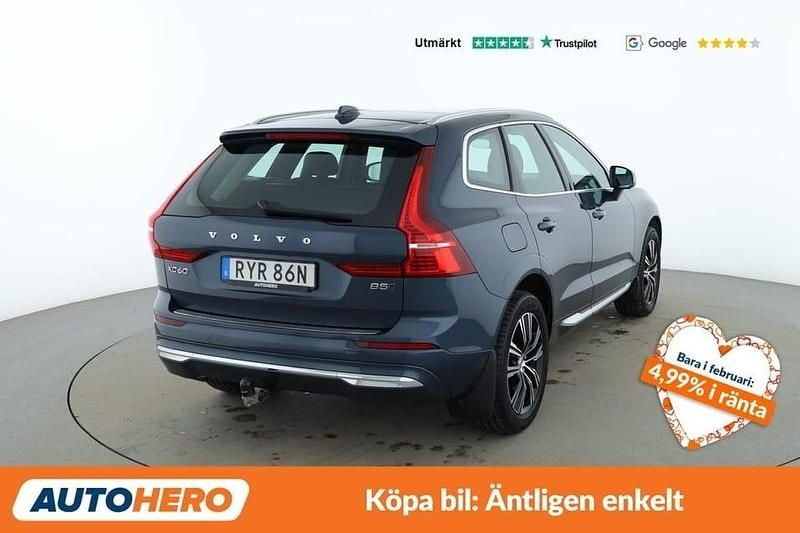 Begagnad Volvo XC60 Core 252 HK (185 kW) 2022 Blå SUV
