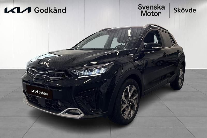 Svart Begagnad 2024 Kia Stonic GT-Line SUV | 289 200 kr (Lite dyr) - Bild 1/4