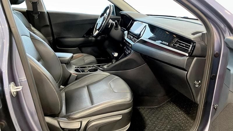 Begagnad Kia Niro Advance 141 HK (103 kW) 2020 Blå SUV