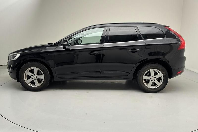 Begagnad Volvo XC60 Momentum 190 HK (139 kW) 2016 Svart SUV