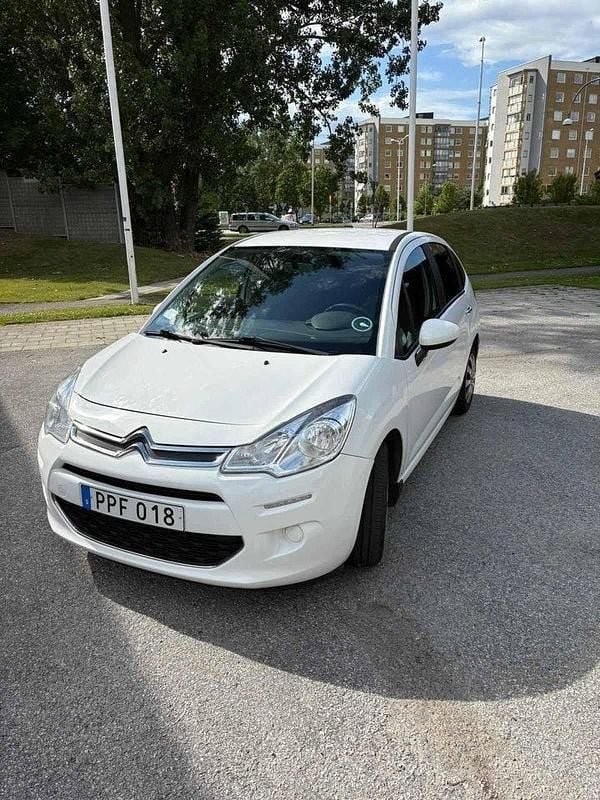 Vit Begagnad 2014 Citroën C3 Halvkombi | 59 900 kr (Marknadspris) - Bild 1/4