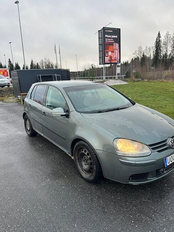 Begagnad 2004 VW Golf IV Halvkombi | 15 000 kr (Bra pris) - Bild 1/4