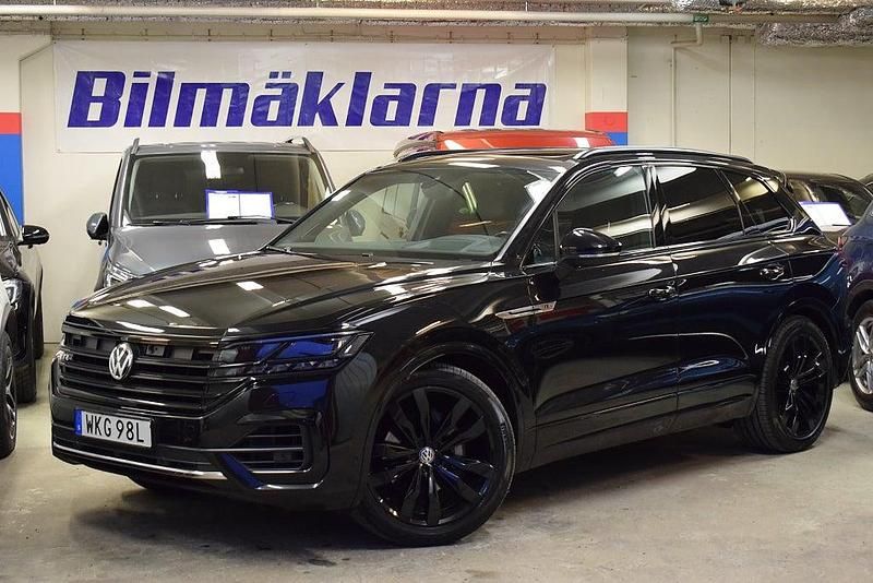 Svart Begagnad 2020 VW Touareg R-line SUV | 469 000 kr (Superpris) - Bild 1/4