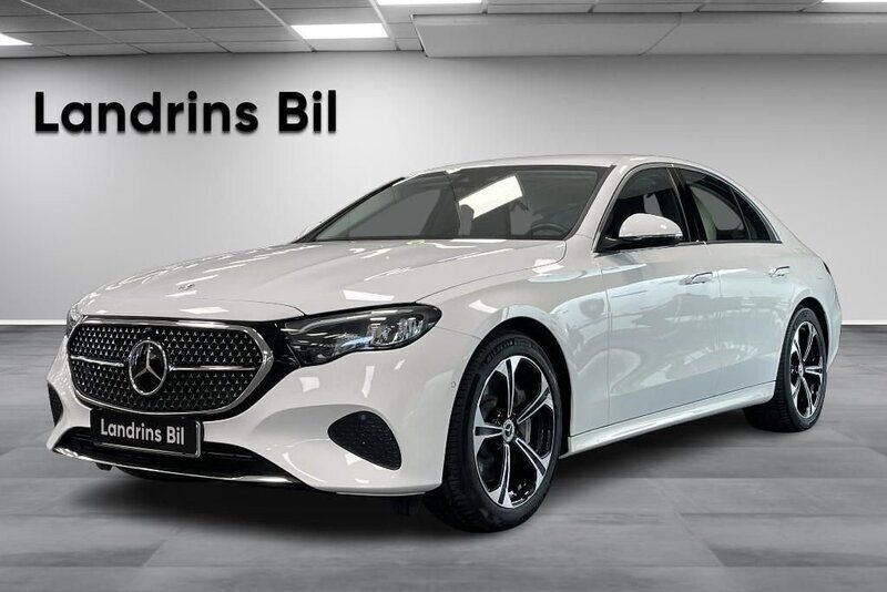 Vit Begagnad 2023 Mercedes E300 Sedan | 599 000 kr (Marknadspris) - Bild 1/4