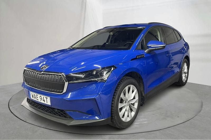 Begagnad Skoda Enyaq iV 132 kW (180 HK) 2023 Blå SUV
