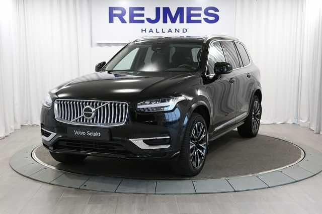 Svart Begagnad 2023 Volvo XC90 Plus SUV | 689 500 kr (Bra pris) - Bild 1/4