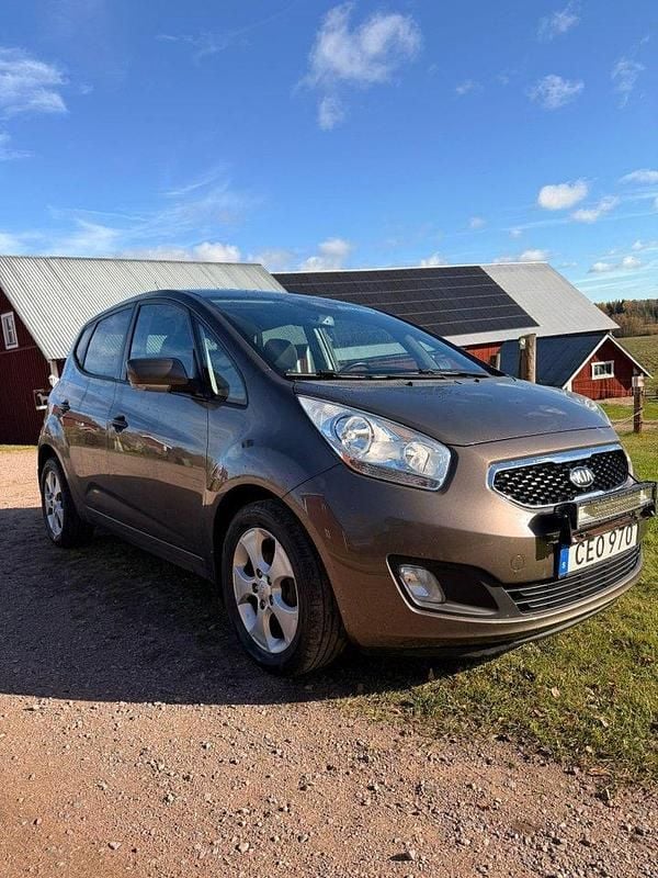 Grön Begagnad 2014 Kia Venga Comfort Halvkombi | 35 000 kr (Superpris) - Bild 1/4