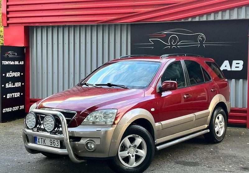Röd Begagnad 2005 Kia Sorento 4 SUV | 55 900 kr (Marknadspris) - Bild 1/4