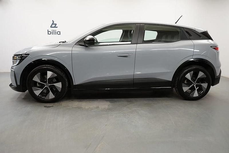Begagnad Renault Mégane IV Equilibre 95 kW (130 HK) 2022 Grå Halvkombi