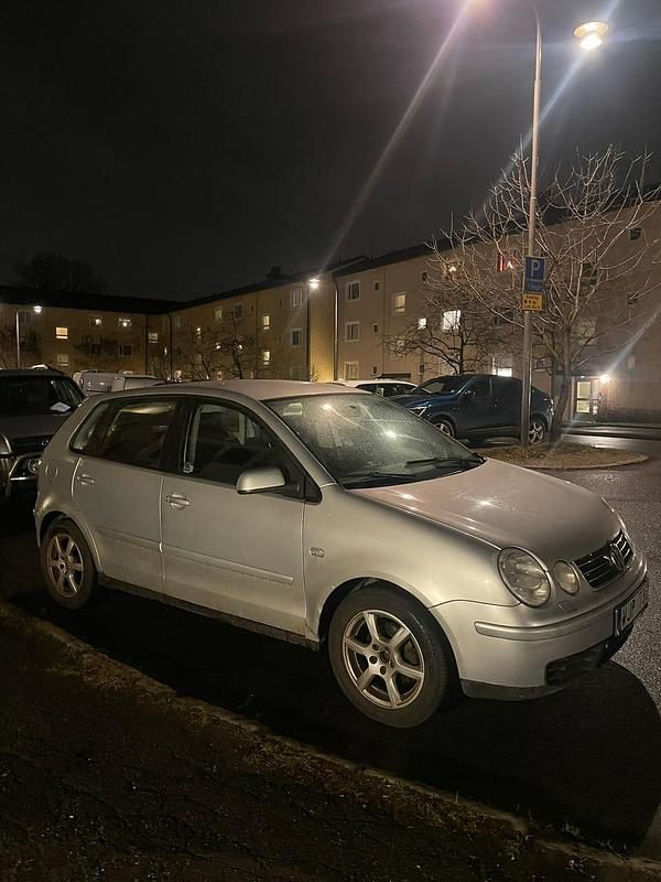 Begagnad 2005 VW Polo Halvkombi | 8 500 kr (Marknadspris) - Bild 1/4