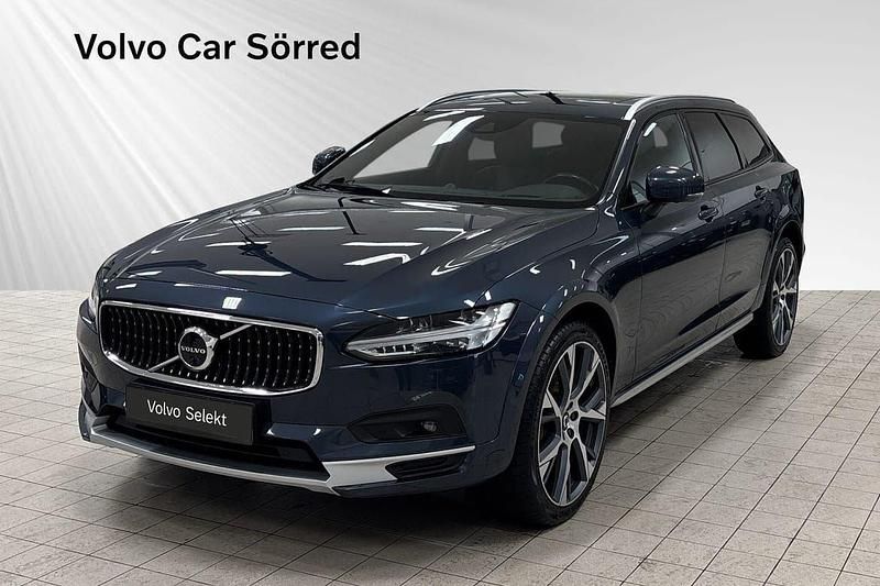Mörkblå (blå) Begagnad 2021 Volvo V90 CC Kombi | 439 000 kr - Bild 1/3