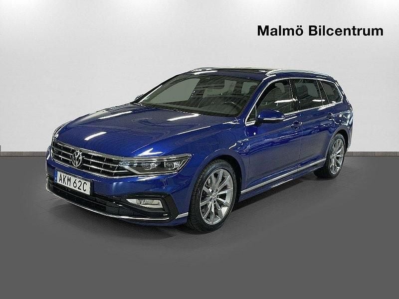 Blå Begagnad 2019 VW Passat GTS Kombi | 329 900 kr (Dyr) - Bild 1/4
