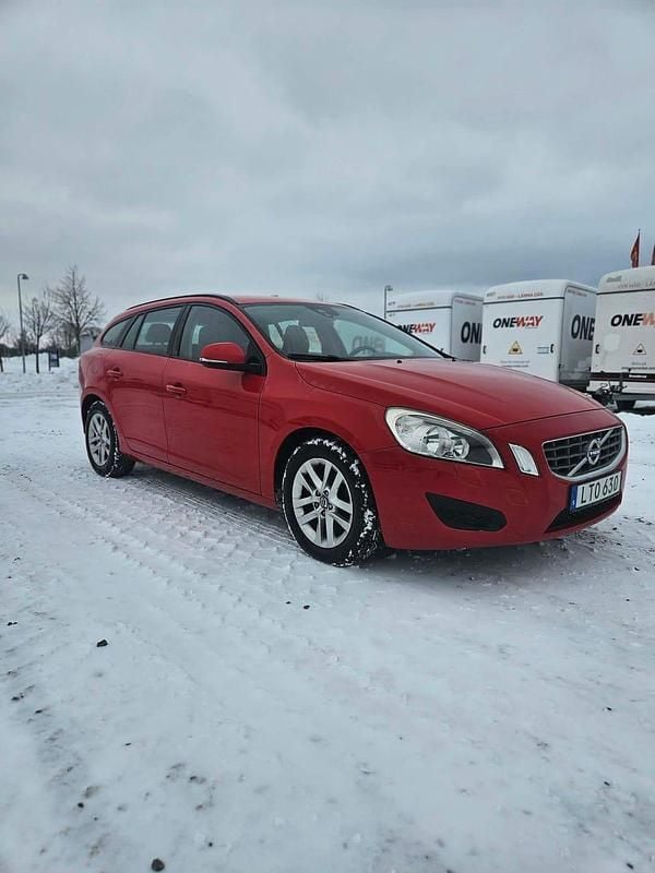 Begagnad 2011 Volvo V60 Kombi | 85 000 kr (Bra pris) - Bild 1/4