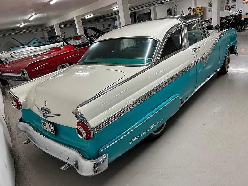 Flerfärgad Begagnad 1956 Ford Fairlane Sedan | 305 000 kr - Bild 1/4
