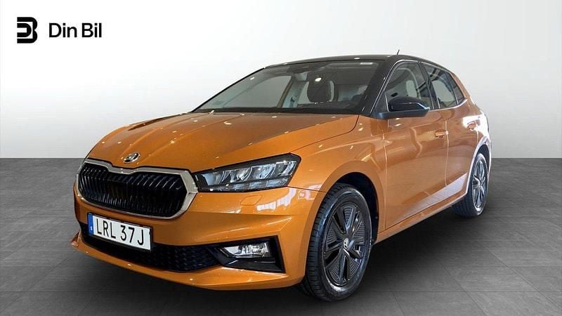 Orange Begagnad 2022 Skoda Fabia Style Halvkombi | 219 900 kr (Lite dyr) - Bild 1/4