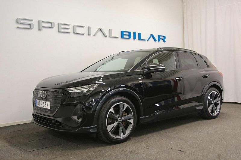 Svart Begagnad 2022 Audi Q4 e-tron S-Line SUV | 349 000 kr - Bild 1/4