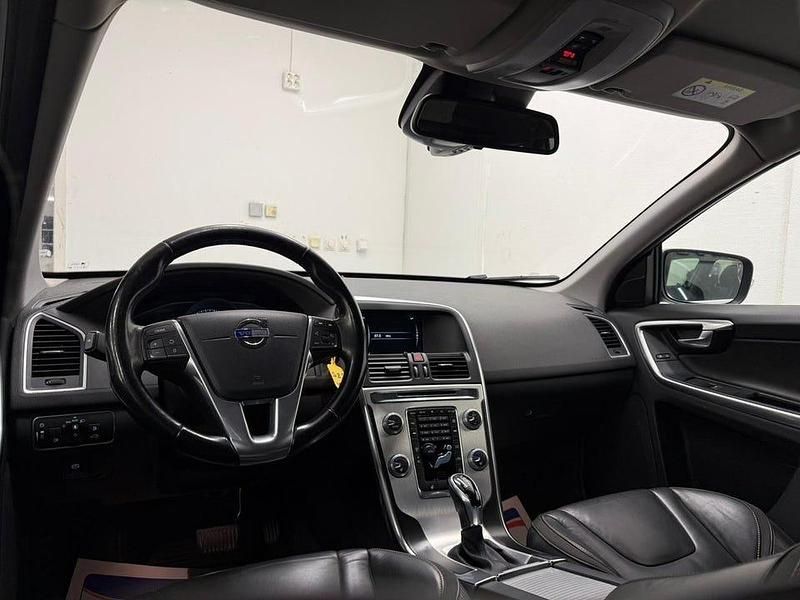 Begagnad Volvo XC60 Ocean Race 181 HK (133 kW) 2014 Vit SUV