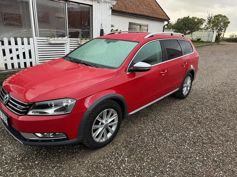 Röd Begagnad 2012 VW Passat Alltrack Kombi | 85 000 kr (Bra pris) - Bild 1/4