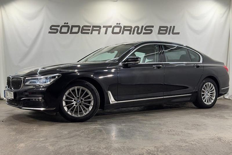 Svart Begagnad 2018 BMW 730L Executive Sedan | 359 900 kr - Bild 1/4