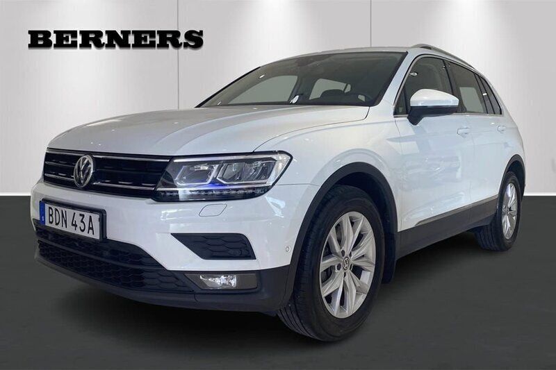 Vit Begagnad 2020 VW Tiguan SUV | 249 900 kr (Bra pris) - Bild 1/4