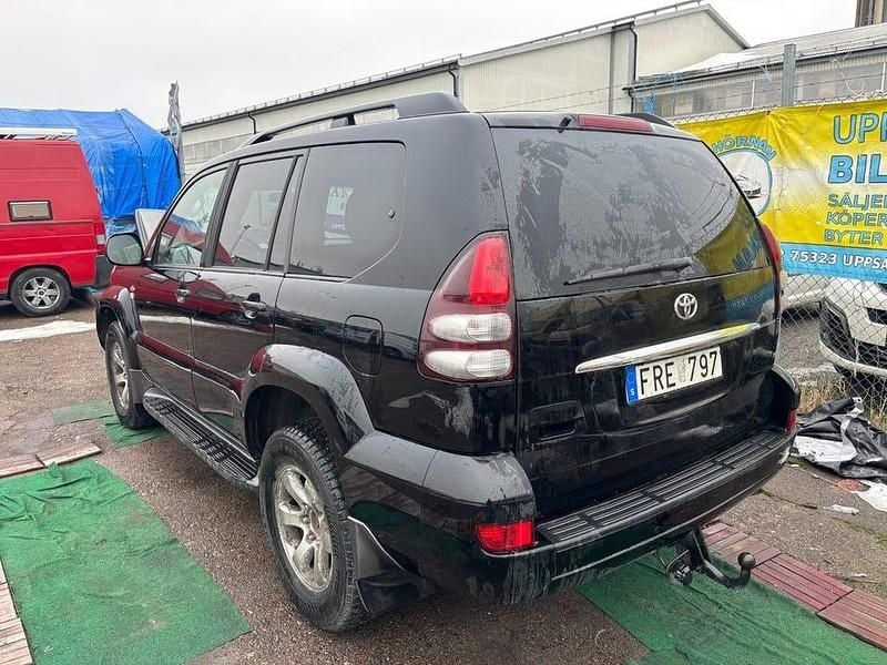 Begagnad Toyota Land Cruiser 173 HK (127 kW) 2007 Svart SUV