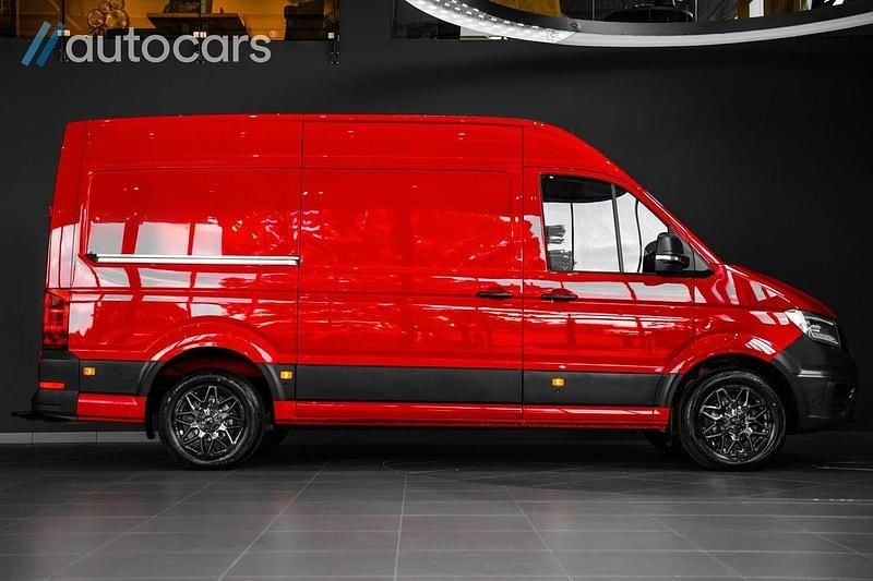 Röd Begagnad 2019 VW Crafter SE Van | 398 000 kr (Superpris) - Bild 1/4