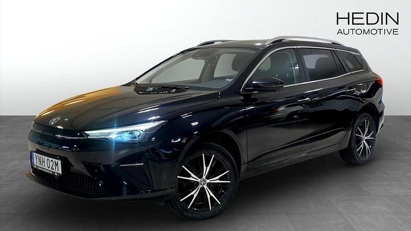 Svart Begagnad 2022 MG MG5 EV Luxury Kombi | 219 900 kr (Marknadspris) - Bild 1/4