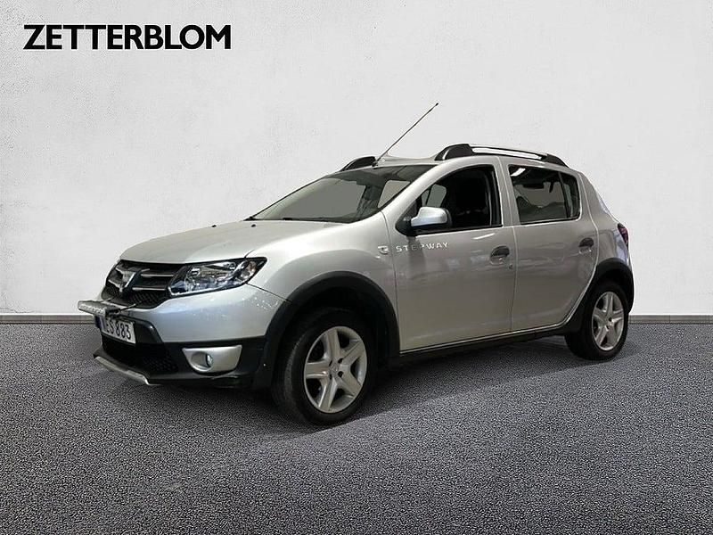 Begagnad Dacia Sandero Stepway 90 HK (66 kW) 2016 Silver SUV