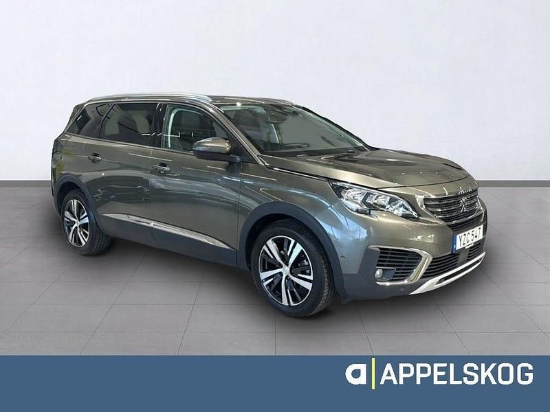 Begagnad Peugeot 5008 Allure 131 HK (96 kW) 2017 Okänd Minibuss