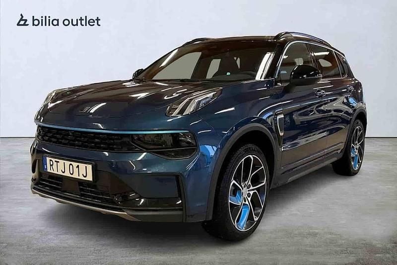 Blå Begagnad 2023 Lynk & Co 01 SUV | 294 900 kr (Marknadspris) - Bild 1/1