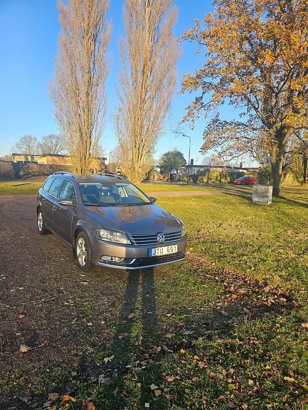Begagnad 2011 VW Passat Kombi | 68 000 kr (Marknadspris) - Bild 1/4