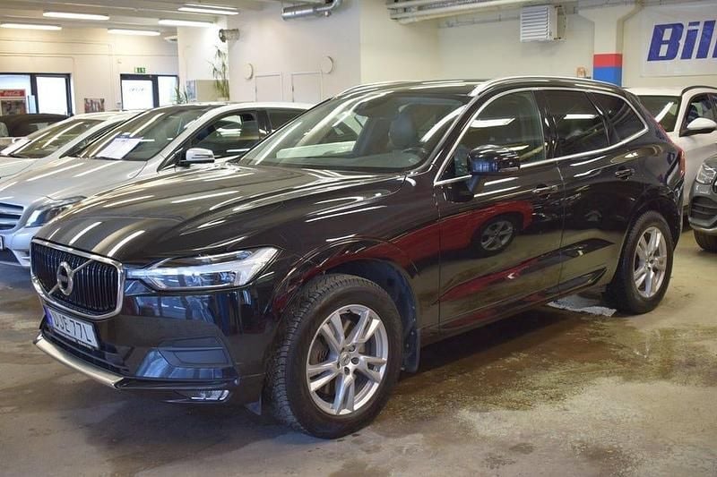Begagnad Volvo XC60 Momentum 190 HK (139 kW) 2019 Svart SUV
