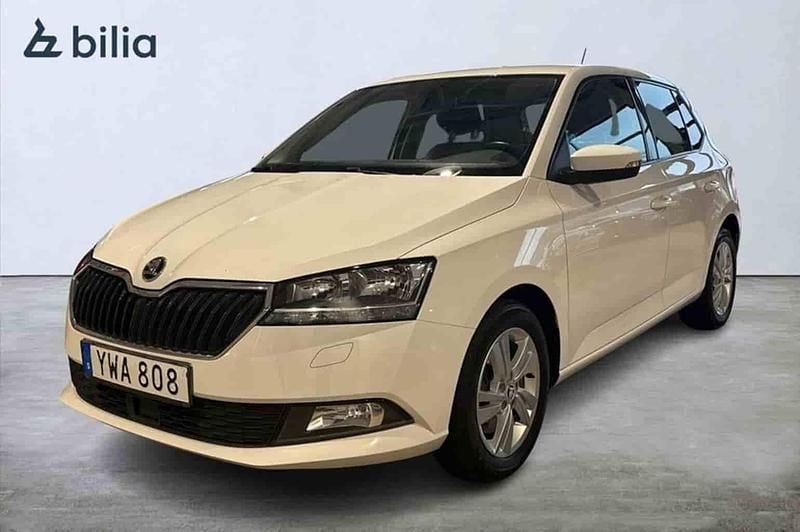 Vit Begagnad 2019 Skoda Fabia Halvkombi | 139 900 kr (Marknadspris) - Bild 1/1