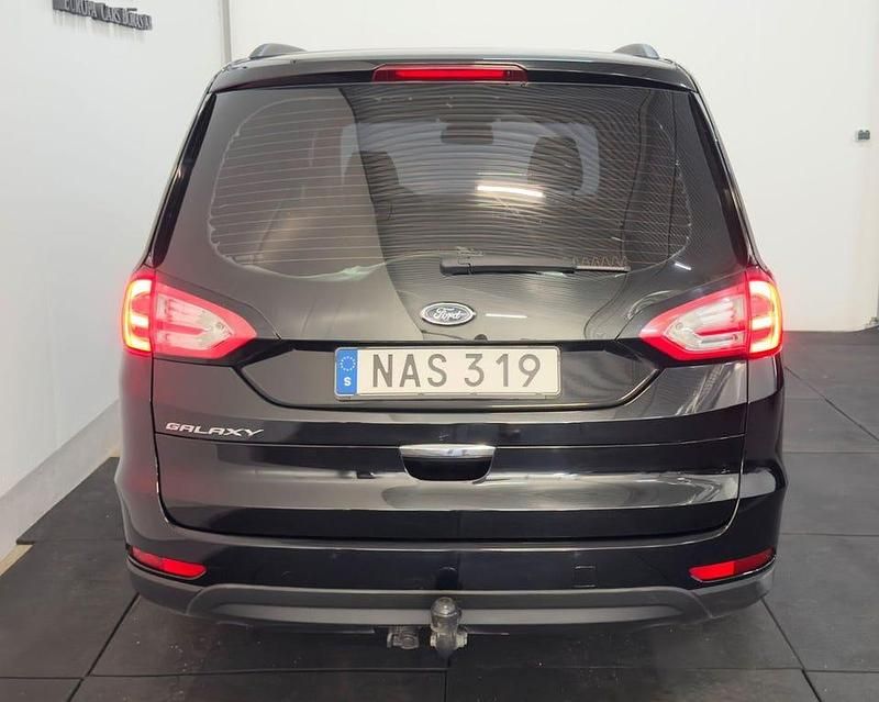 Begagnad Ford Galaxy Trend 120 HK (88 kW) 2016 Svart Minibuss