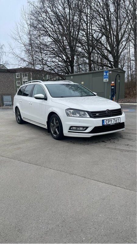 Vit Begagnad 2014 VW Passat GT Kombi | 65 000 kr (Superpris) - Bild 1/4