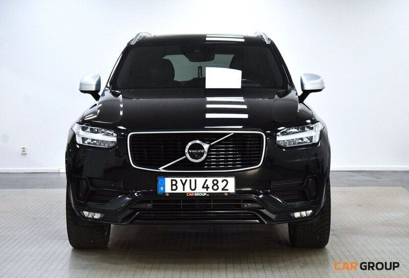 Svart Begagnad 2016 Volvo XC90 R-Design SUV | 309 900 kr (Marknadspris) - Bild 1/4