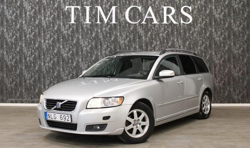 Ljusgrå Begagnad 2009 Volvo V50 Momentum Kombi | 33 999 kr (Bra pris) - Bild 1/4