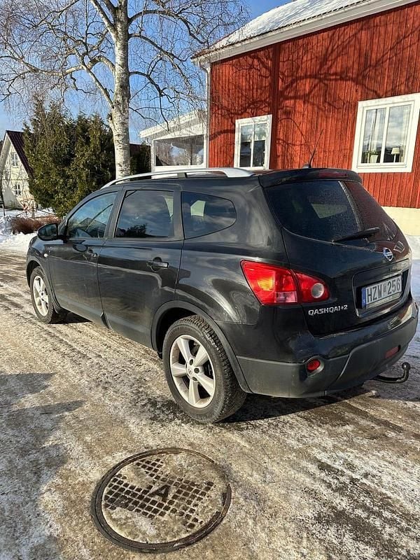 Begagnad Nissan Qashqai +2 141 HK (103 kW) 2009 SUV
