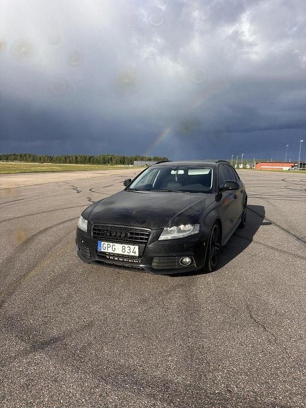 Svart Begagnad 2009 Audi A4 Kombi | 33 000 kr (Marknadspris) - Bild 1/3